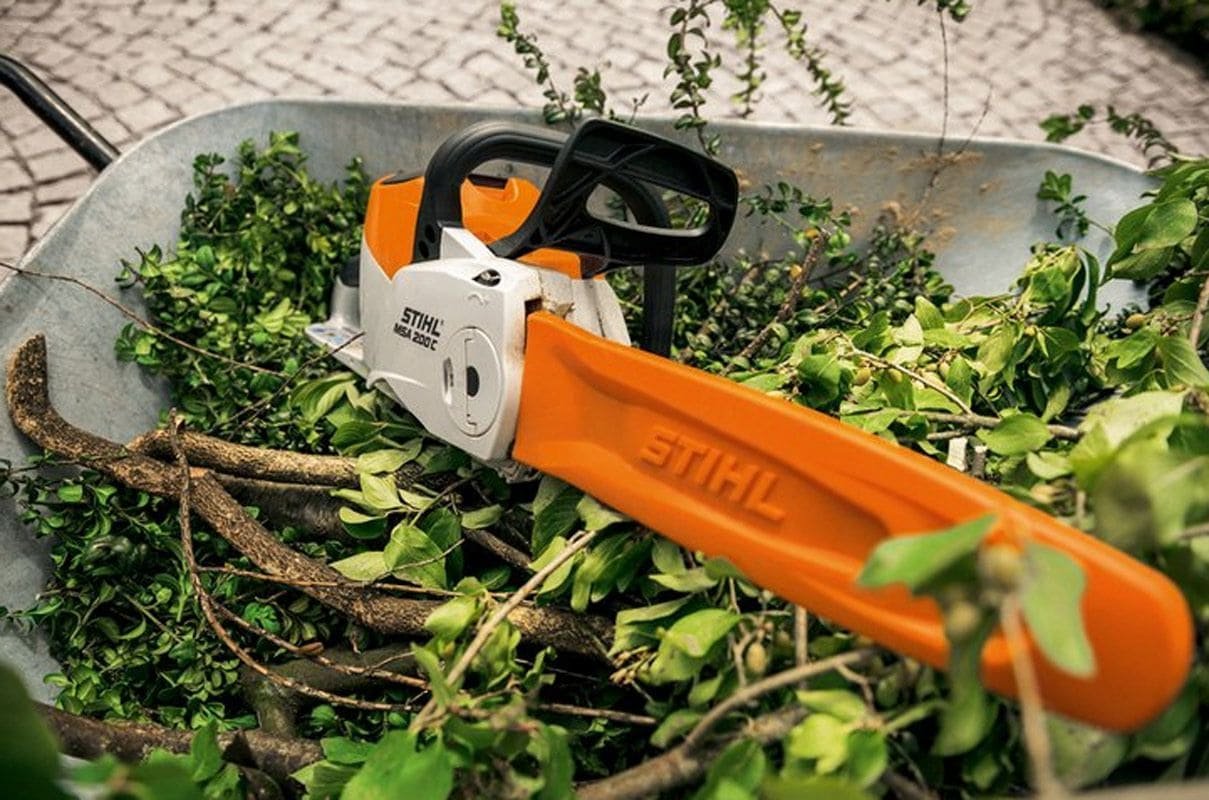 Штиль 140. Stihl msa200c-BQ. Аккумуляторная цепная пила Stihl MSA. Stihl MSA 200. Аккумуляторная пила штиль.