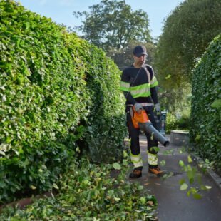 Husqvarna 530iB cordless blower
